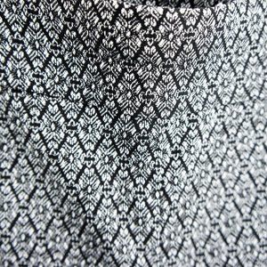 Chicos silver black diamond design pull on pants size 1